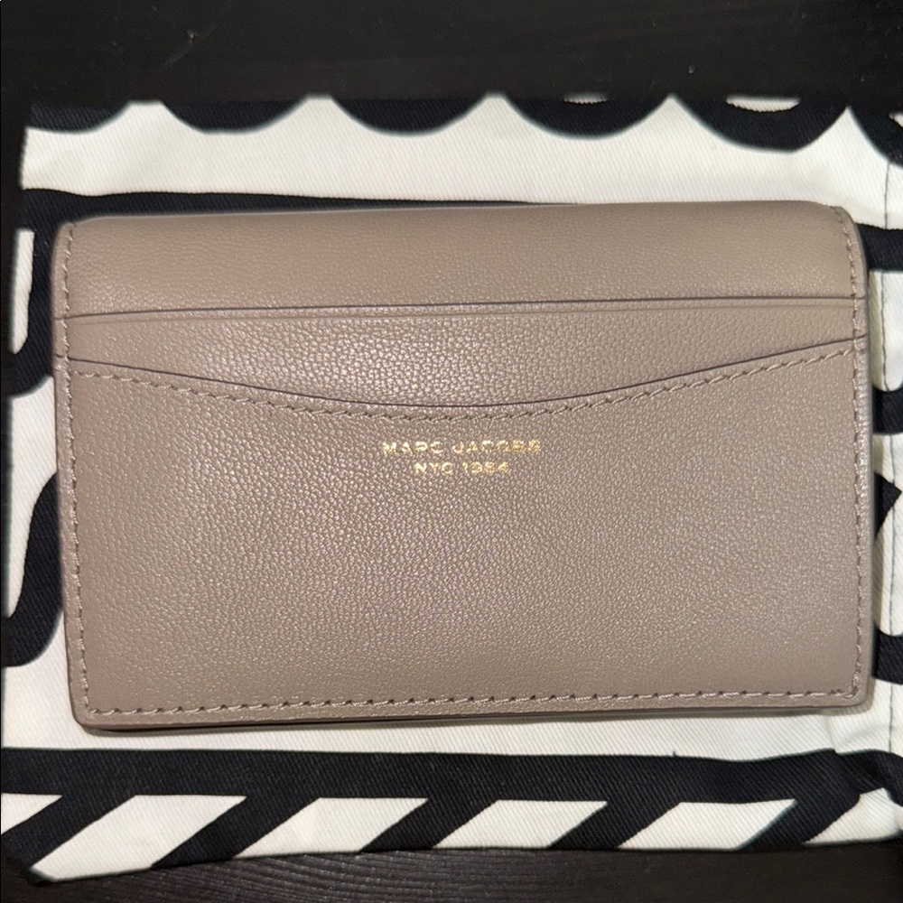 Marc Jacobs Taupe Leather Card Holder